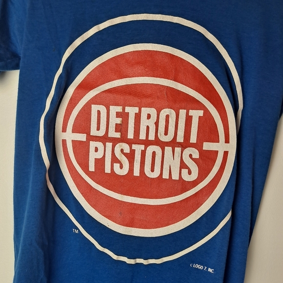 VINTAGE Detroit Pistons NBA Shirt by Logo 7 - Picture 3 of 6